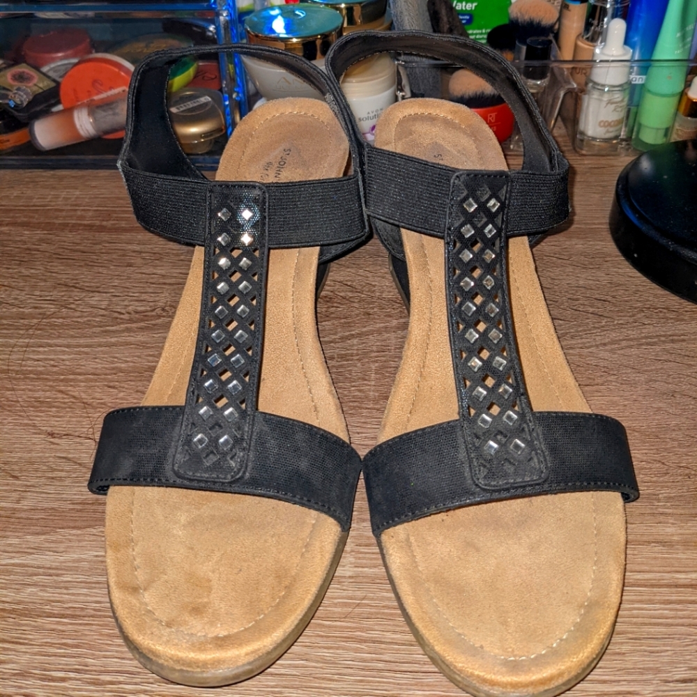 St John's Bay Black Wedge Sandals